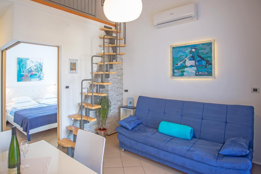 Apartment Zlatica By El-Pi Tours Malinska Esterno foto